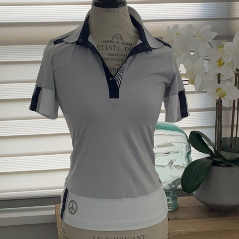 MDC light gray ladies pullover polo pre owned size 36 (4) multi color